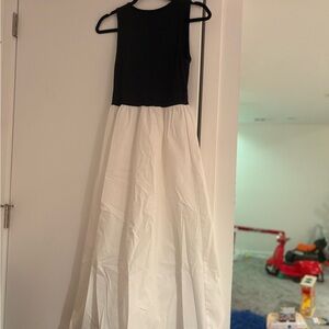 Black and White Sleeveless Dress